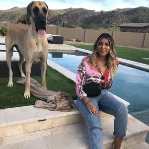 Meet your Posher, Kiona